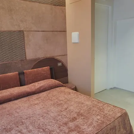 Casa Stazione Alojamento de Acomodação e Pequeno-almoço Pescara